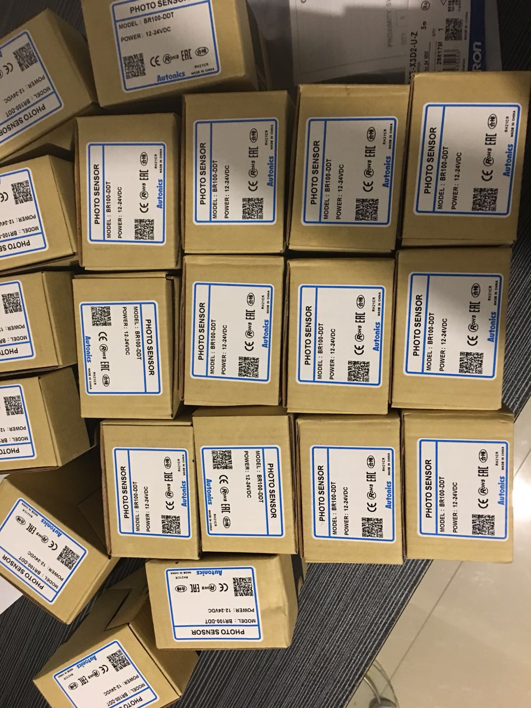 omron/欧姆龙XS3F系列连接线XS3F-M321-302-A