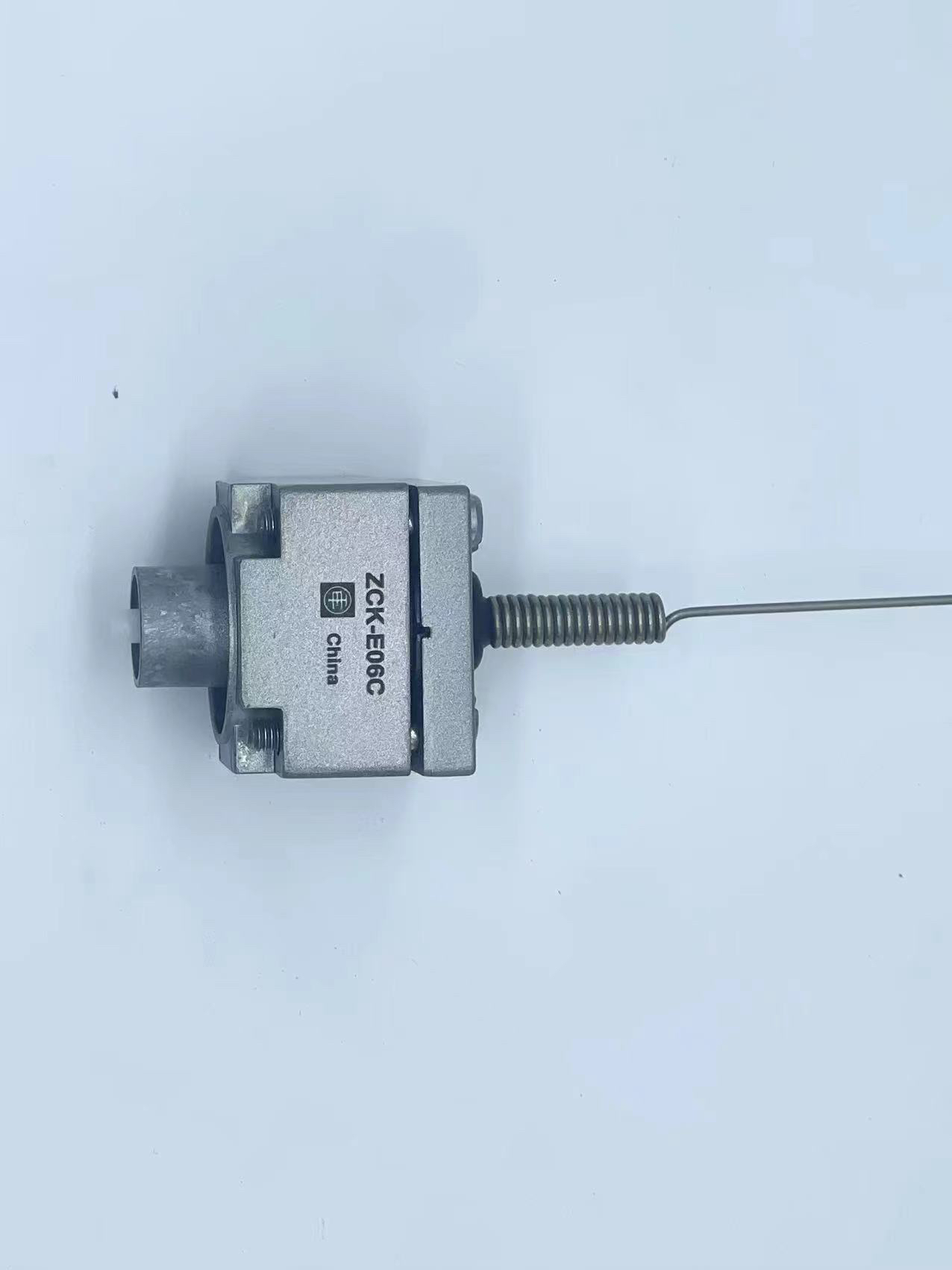 ʩ�͵´�����XUF N05321��Ʒ�����ֻ������� 