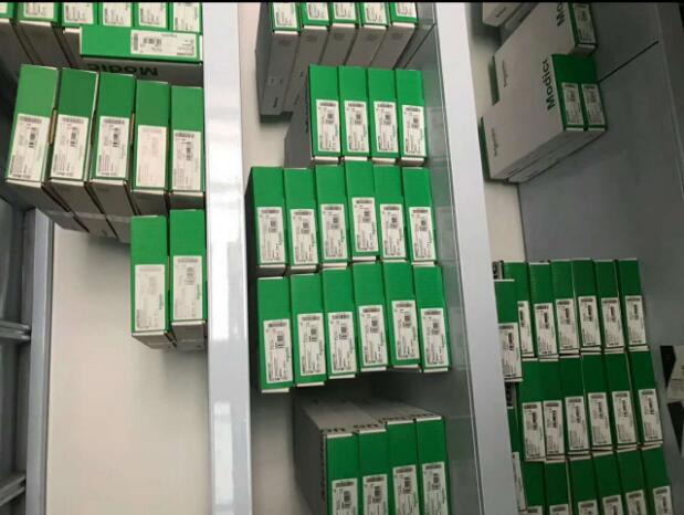施耐德传感器XU8 M18MB230W正品批发现货，包邮 