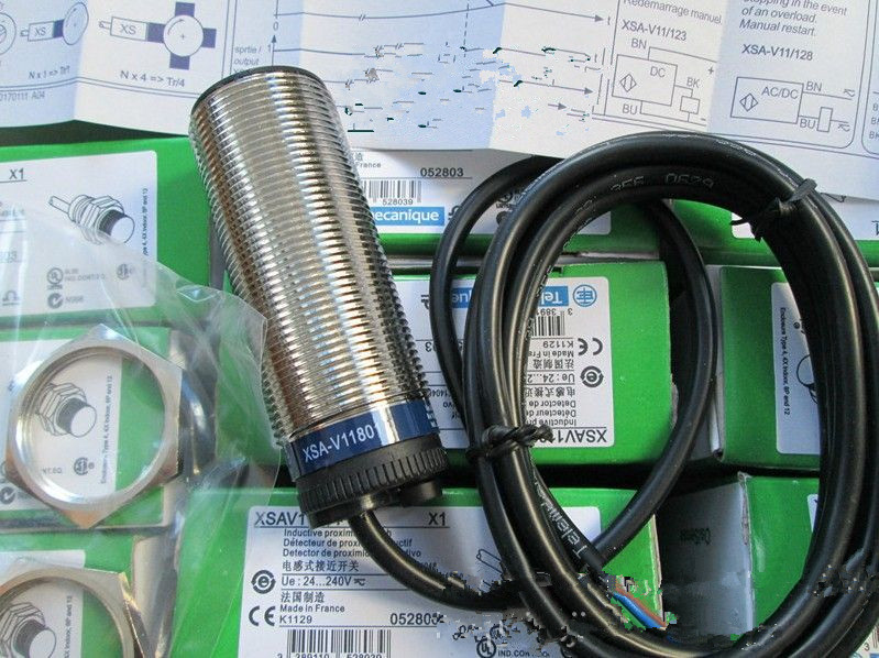 施耐德传感器XU2P18NP340D正品批发现货，包邮 