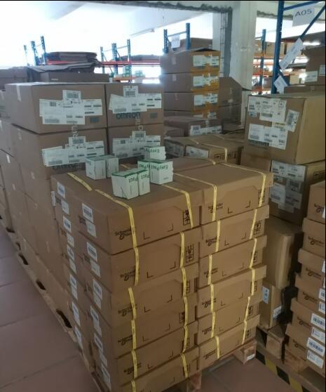 施耐德传感器XSZ-B2005正品批发现货，包邮 